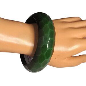 Stephan & Co Trendy Resin Green Bangle Bracelet NWOT